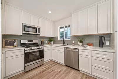 7012 Briggs Drive, Sacramento, CA 95828 - Photo 14