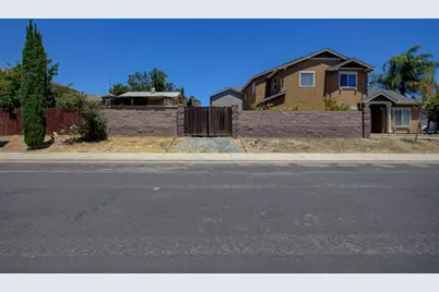 1901 St Sebastian Way, Modesto, CA 95358 - Photo 4