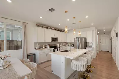 1075 Aldersgate Drive, Plumas Lake, CA 95961 - Photo 8