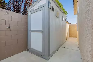 2404 Turning Leaf Dr, Modesto, CA 95355 - Photo 28