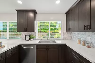 3036 Bettina Way, Sacramento, CA 95826 - Photo 18