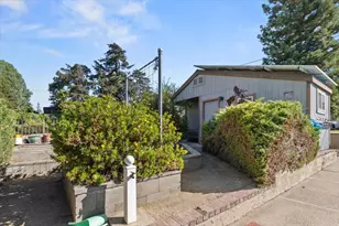 8071 Milnes Ave, Roseville, CA 95747 - Photo 44