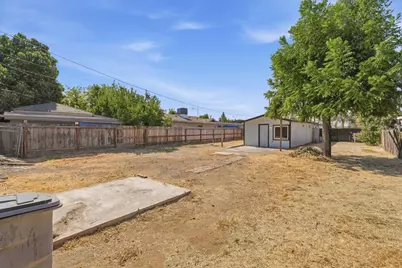 915 Sonora Street, Madera, CA 93638 - Photo 18