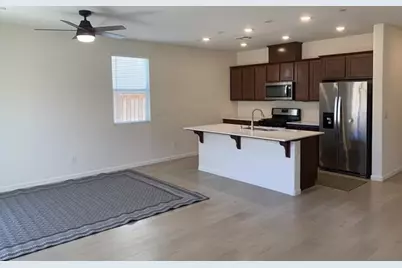 8421 Stara St., Elk Grove, CA 95758 - Photo 12