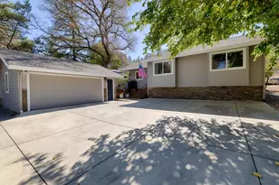 14090 Torrey Pines Dr, Auburn, CA 95602 - Photo 8