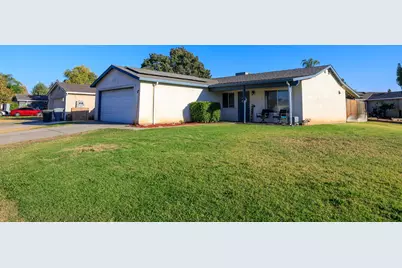 2854 Robirds Lane, Riverbank, CA 95367 - Photo 2