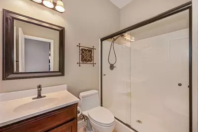 9421 Lakepoint Drive, Elk Grove, CA 95758 - Photo 36
