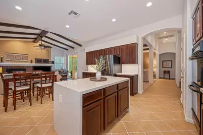 9421 Lakepoint Drive, Elk Grove, CA 95758 - Photo 12