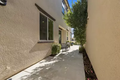 1040 Kirkhill Drive, Roseville, CA 95747 - Photo 46