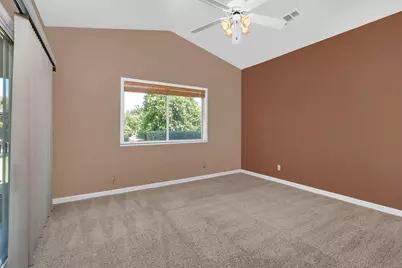 1427 Via Fraga, Gustine, CA 95322 - Photo 18
