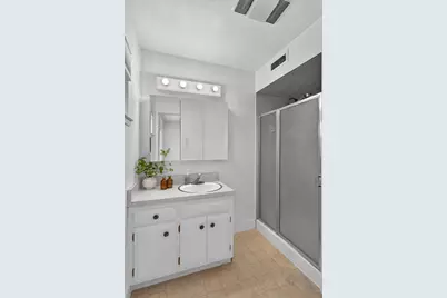 79 Malone Court, Sacramento, CA 95820 - Photo 34