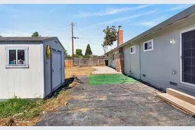 79 Malone Court, Sacramento, CA 95820 - Photo 48