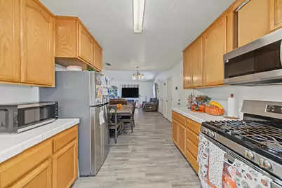 2637 W Acacia, Stockton, CA 95203 - Photo 10