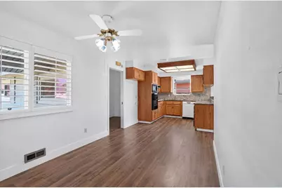 6762 Langrell Way, Sacramento, CA 95831 - Photo 12