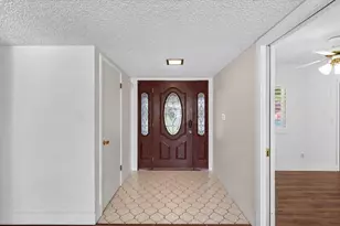6762 Langrell Way, Sacramento, CA 95831 - Photo 4