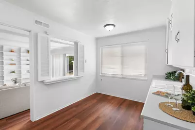 7043 Demaret Drive, Sacramento, CA 95822 - Photo 12