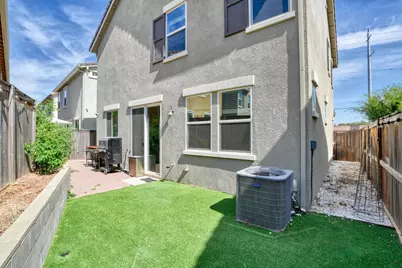 8840 Sheldon Terrace Lane, Elk Grove, CA 95758 - Photo 24