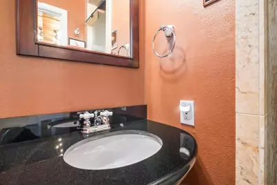1310 Del Vale Avenue, Modesto, CA 95350 - Photo 40