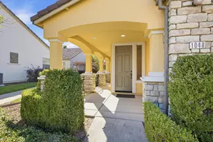 1048 Cabris Ln, Roseville, CA 95747 - Photo 4