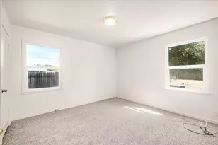 5601 Bonniemae Way, Sacramento, CA 95824 - Photo 14