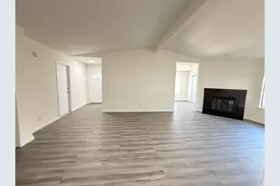 27 Valley Crest Court, Sacramento, CA 95823 - Photo 8