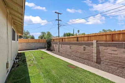 2205 College Avenue, Modesto, CA 95350 - Photo 24