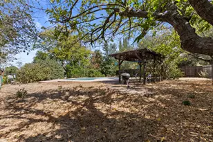 8865 Phoenix Ave, Fair Oaks, CA 95628 - Photo 40