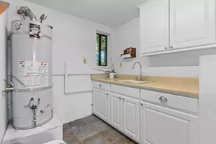 8865 Phoenix Ave, Fair Oaks, CA 95628 - Photo 26