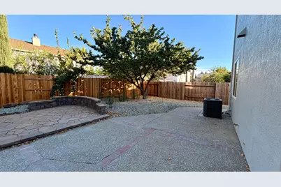 5417 Elk Hollow Court, Elk Grove, CA 95758 - Photo 52