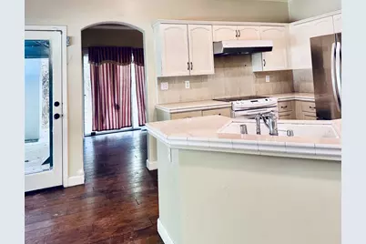 852 E Newcastle Lane, Fresno, CA 93720 - Photo 8