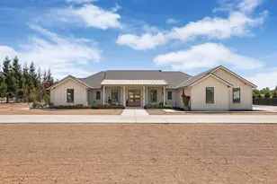 13514 John Rocha Cir, Galt, CA 95632 - Photo 2