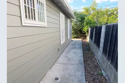 5927 Lemon Park Way, Sacramento, CA 95824 - Photo 34