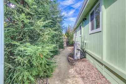 120 Rinetti Way, Rio Linda, CA 95673 - Photo 36