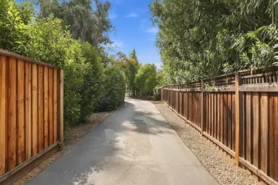 1711 Maple Glen Road, Sacramento, CA 95864 - Photo 68
