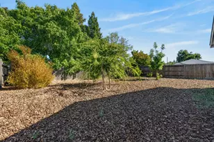 551 Fox Hunt Wy, Rio Linda, CA 95673 - Photo 4
