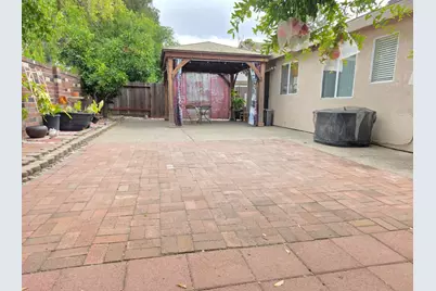 9009 Bungalow Way, Elk Grove, CA 95758 - Photo 28