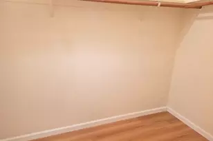 9009 Bungalow Way, Elk Grove, CA 95758 - Photo 10