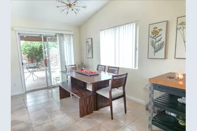 9009 Bungalow Way, Elk Grove, CA 95758 - Photo 6