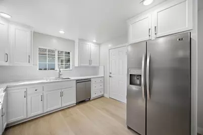 2019 W Elm Street, Lodi, CA 95242 - Photo 6