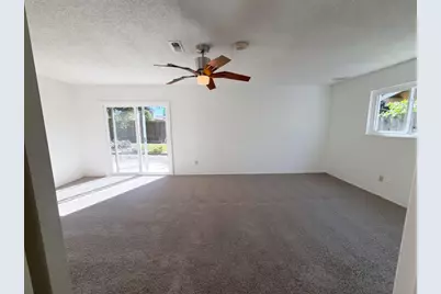 6800 Havenhurst Drive, Sacramento, CA 95831 - Photo 12