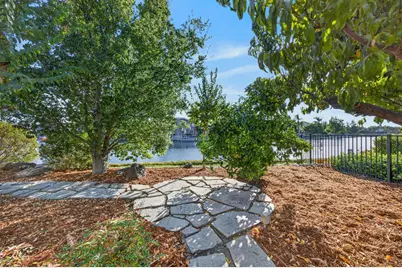 2904 Robinson Creek Lane, Elk Grove, CA 95758 - Photo 38