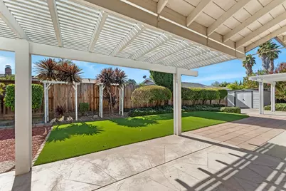 6764 Breakwater Way, Sacramento, CA 95831 - Photo 28
