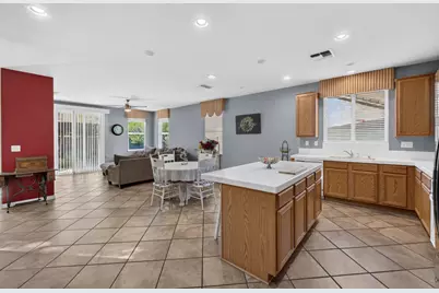 1729 Churchill Way, Plumas Lake, CA 95961 - Photo 8
