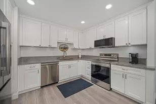 8927 Bluff Ln, Fair Oaks, CA 95628 - Photo 10