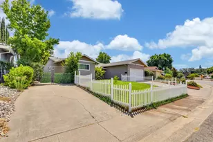 6708 Woodmore Oaks, Orangevale, CA 95662 - Photo 2