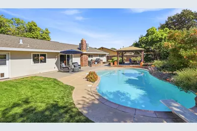 8730 Oconnell Court, Elk Grove, CA 95624 - Photo 2