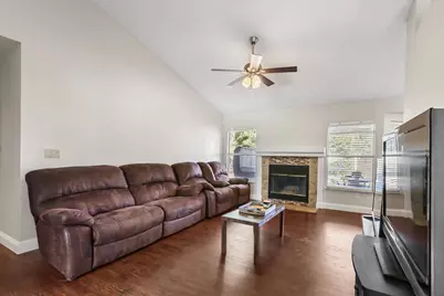 6109 Brockenhurst Drive, Elk Grove, CA 95758 - Photo 6