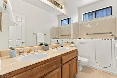 8908 Royal Gate Way, Elk Grove, CA 95624 - Photo 22