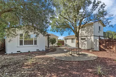 4692 E Hogan Lane, Lodi, CA 95240 - Photo 4