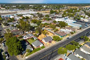 1211 N Airport Way, Stockton, CA 95205 - Photo 46